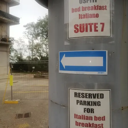 Italian Bed Breakfast Nocleg ze śniadaniem 3*